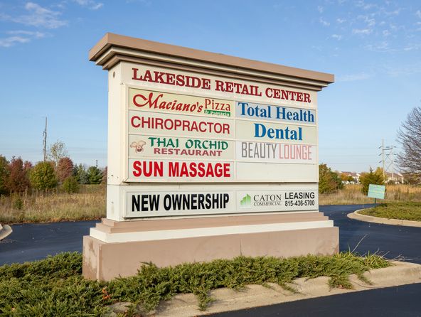 2460 S. Eola Rd, Aurora, IL 60503